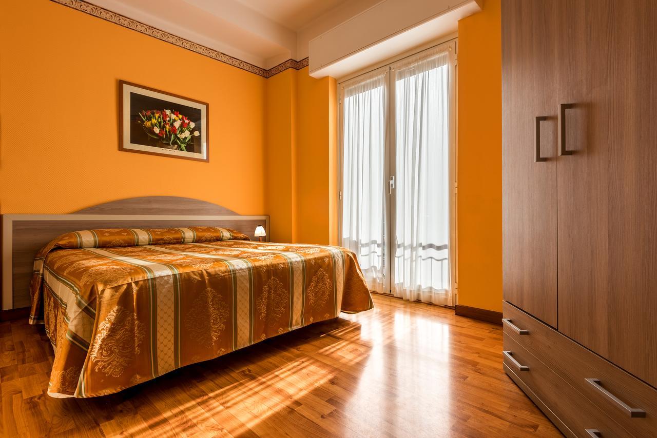 Double or Twin Room,519270360:JPEG