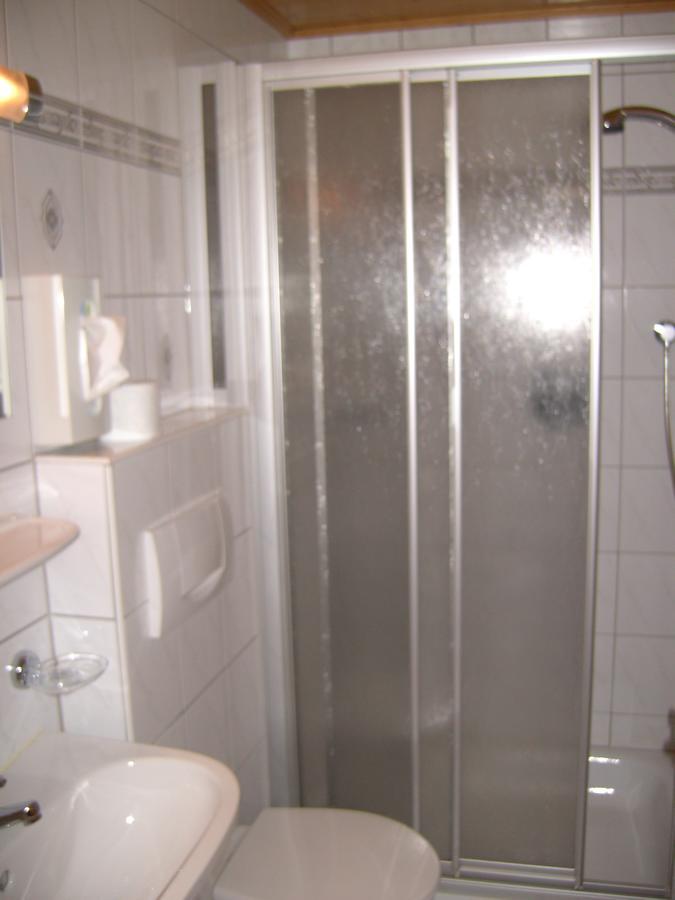 Doppelzimmer mit Dusche