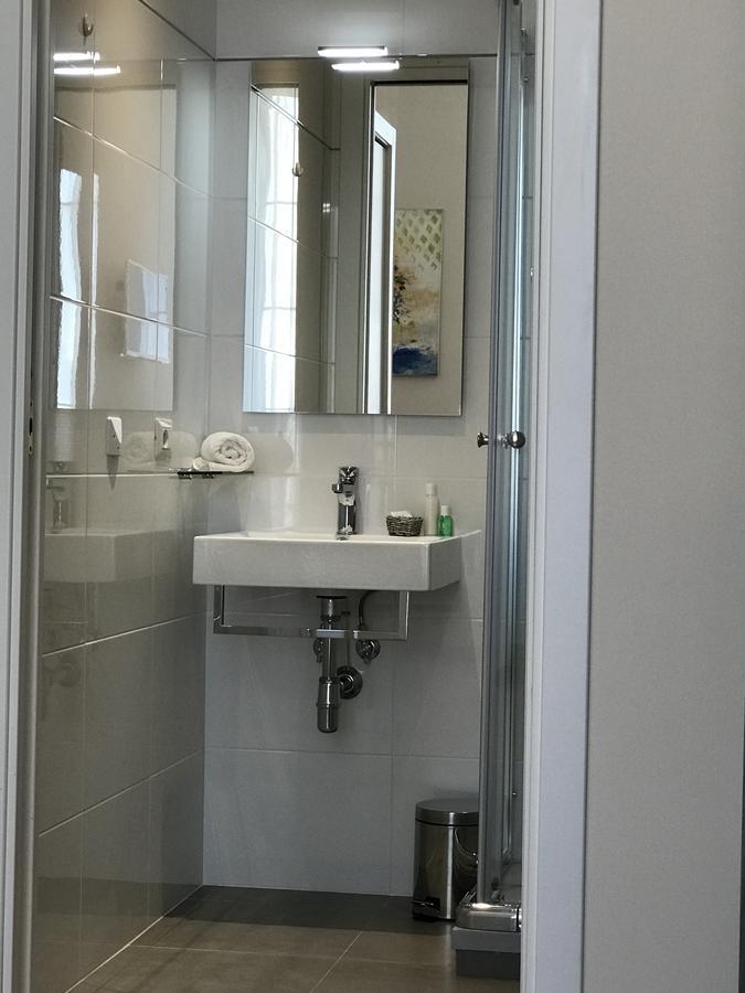 Doppelzimmer mit Balkon