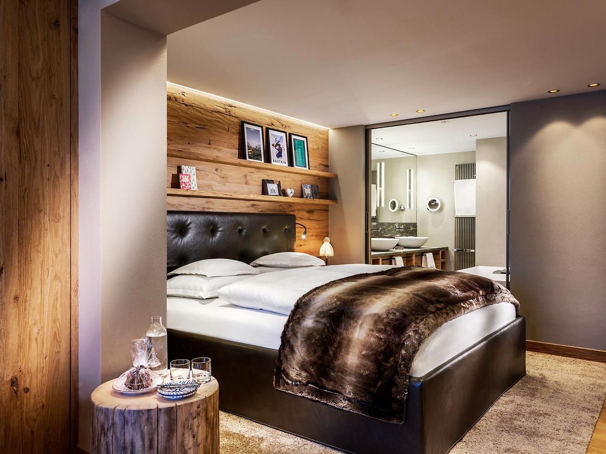 Deluxe Double Room with Balcony,1526328370:JPEG