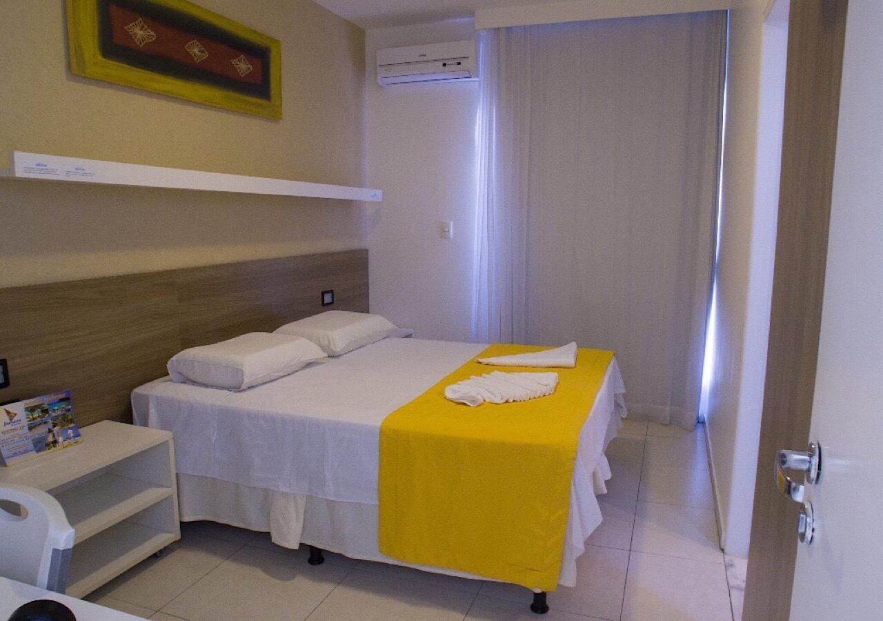 Quarto com Cama de Casal ou 2 de Solteiro