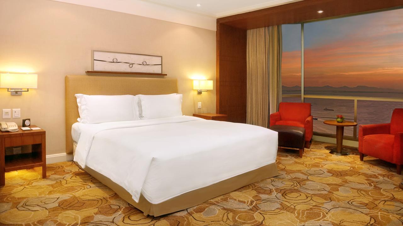 Bay View Suite