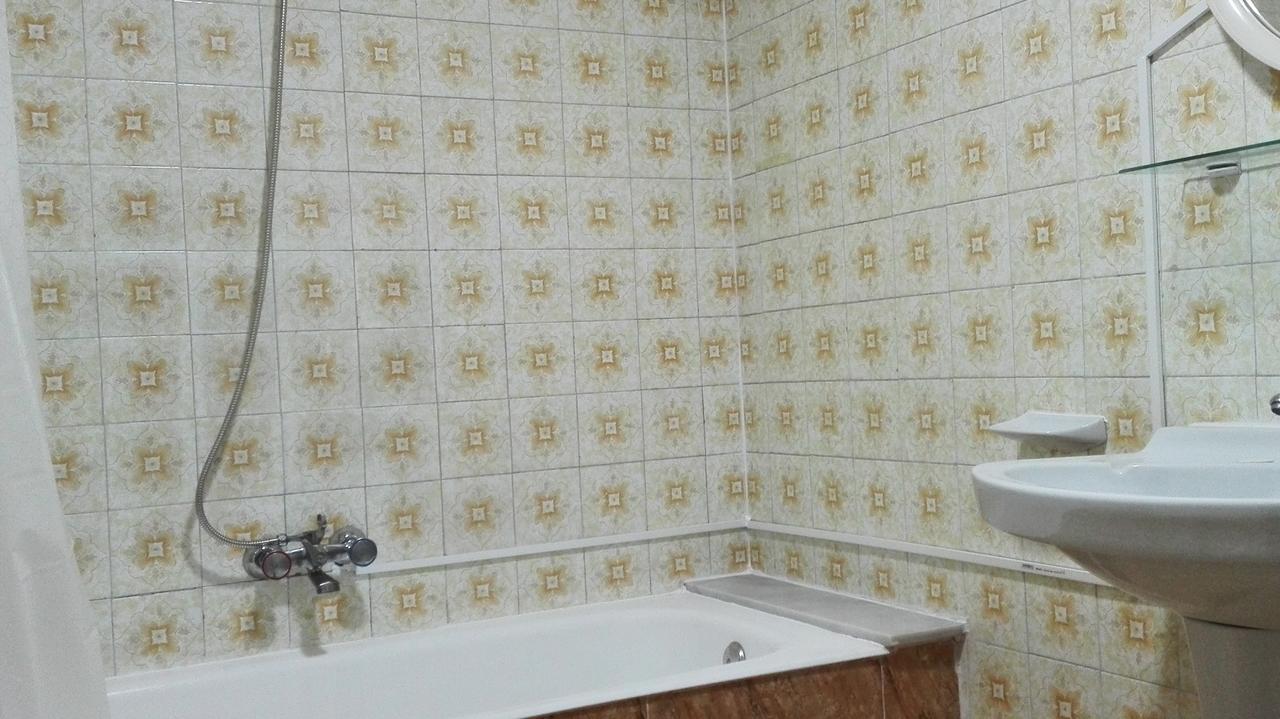 Chambre Double ou Lits Jumeaux avec Douche