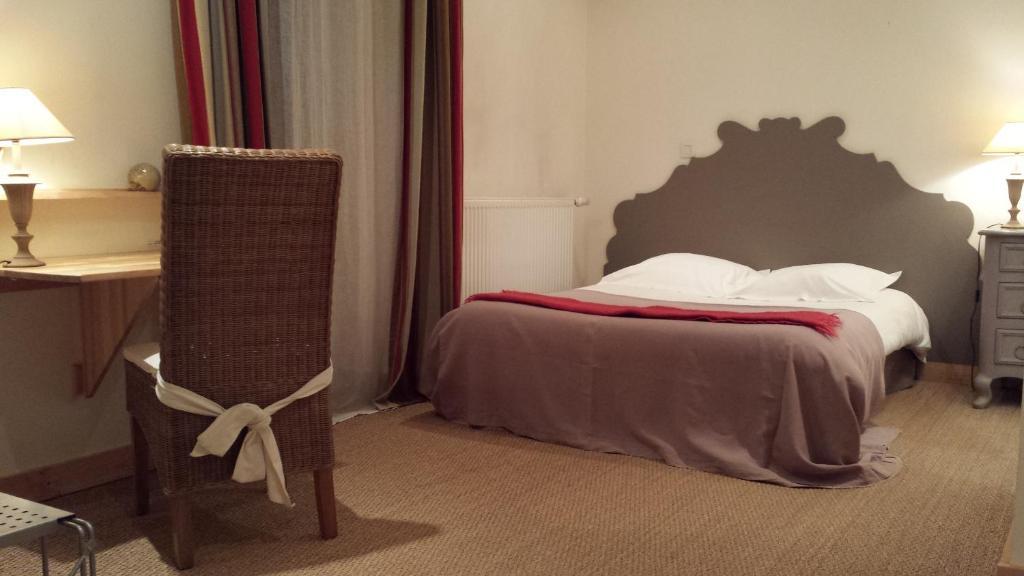 Two Connecting Double Rooms,1352579932:JPEG