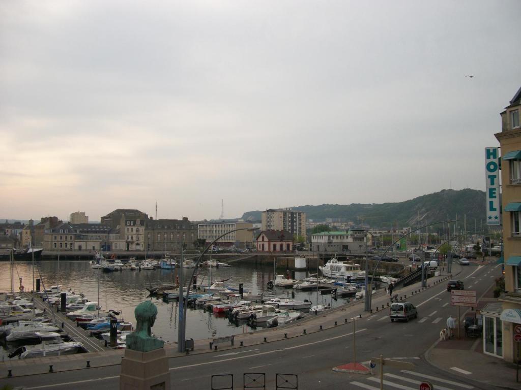 Chambre Simple - Vue sur Port