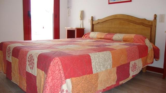 Single Room,379920808:JPEG
