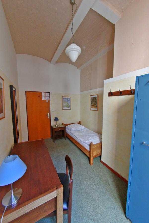 Eenpersoonskamer met Gedeelde Badkamer