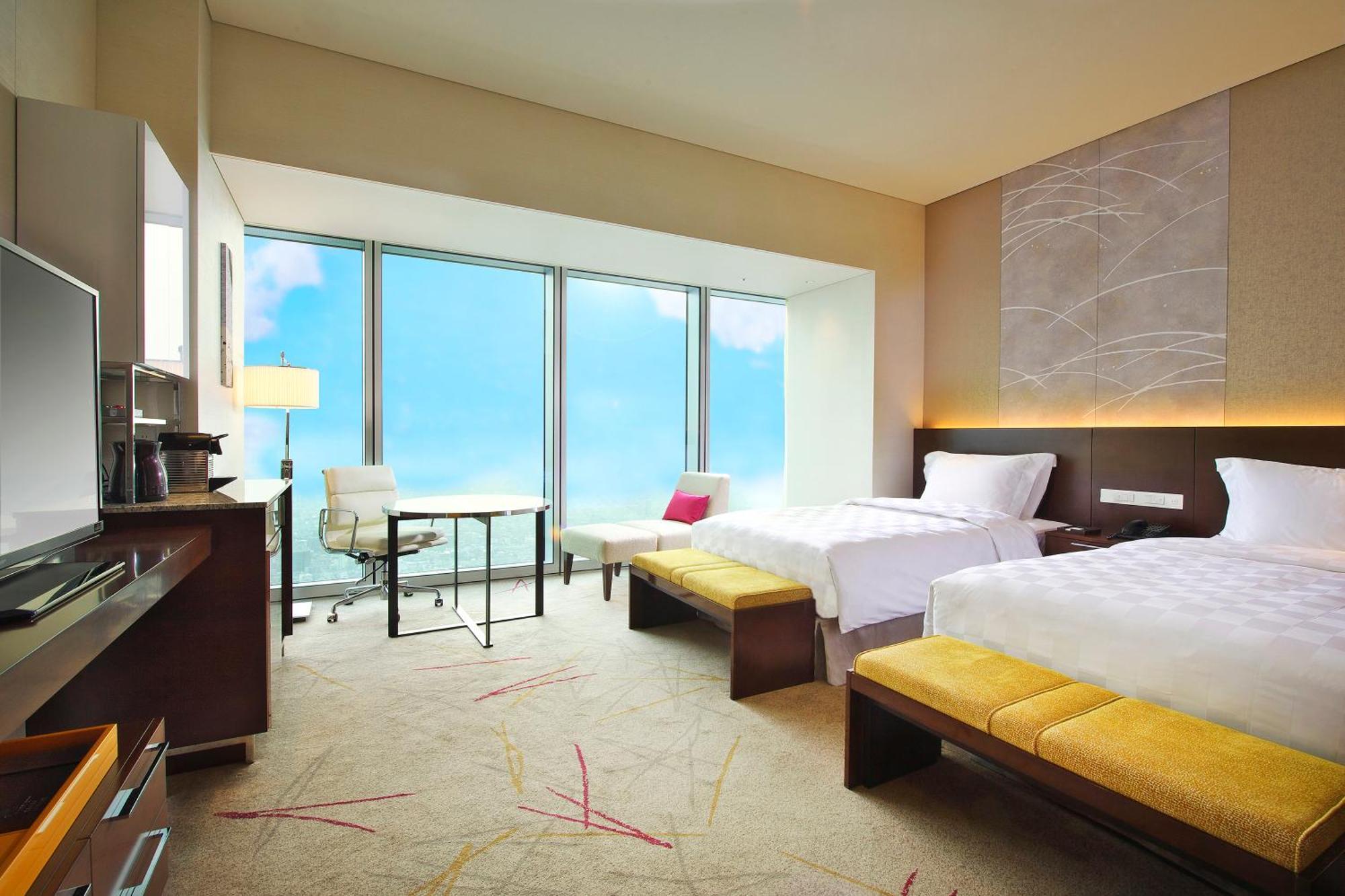 Club Deluxe Twin Room with Club Lounge Access - Non-Smoking