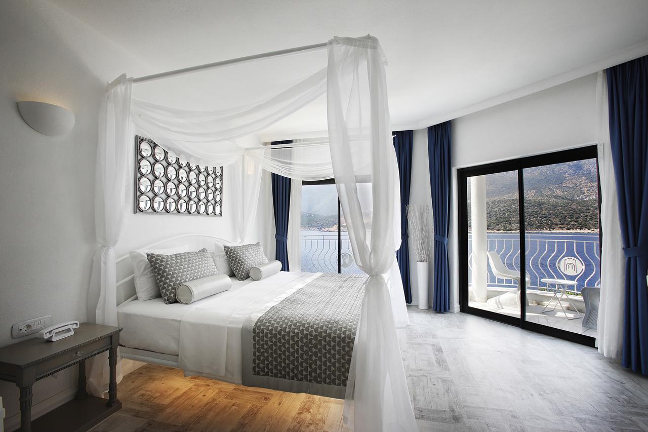 Deluxe Double Room with Sea View,572145711:JPEG