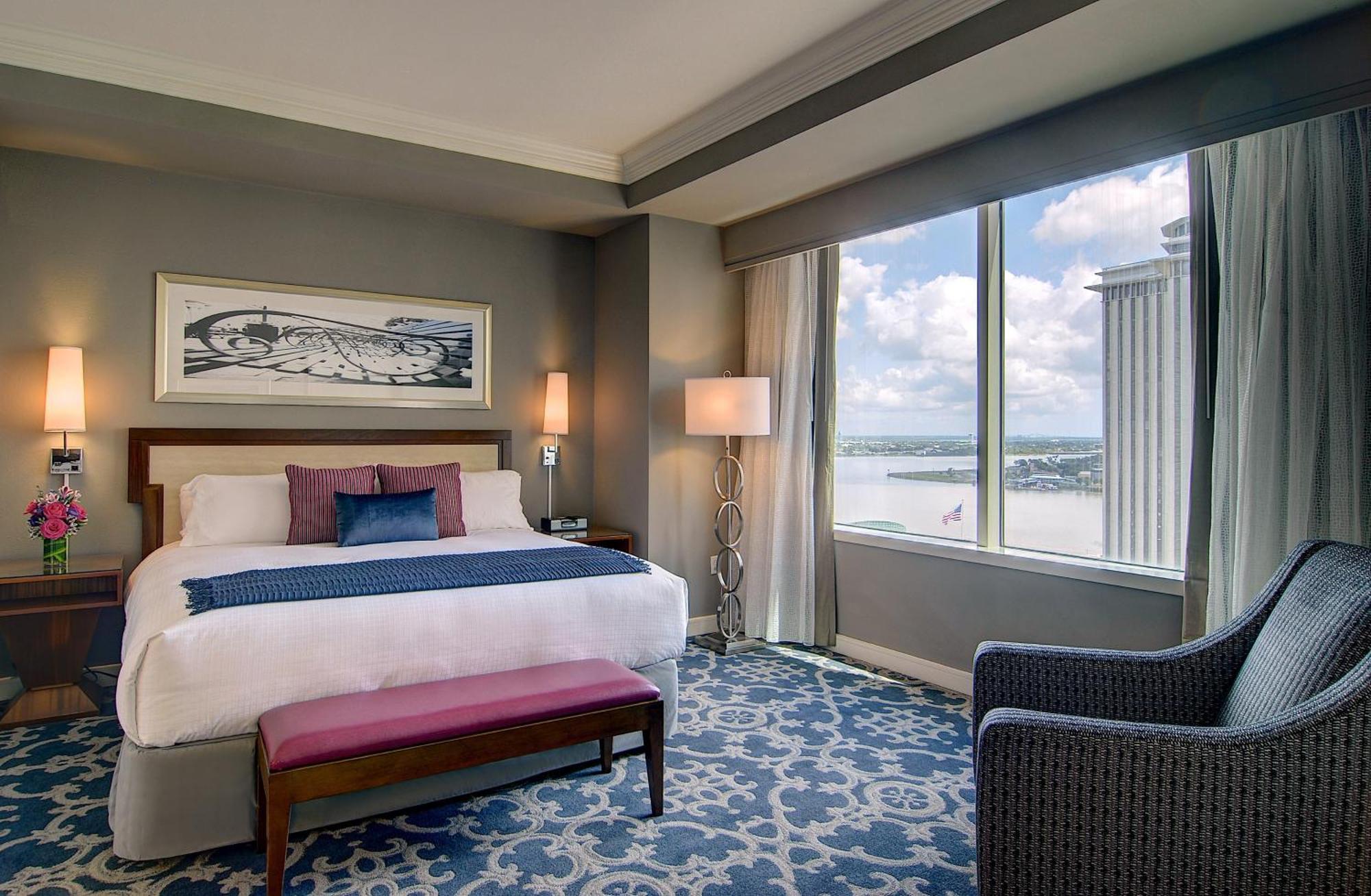 Grand King Suite Accessible