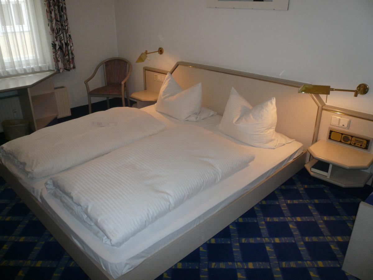 Double Room,587193492:JPEG