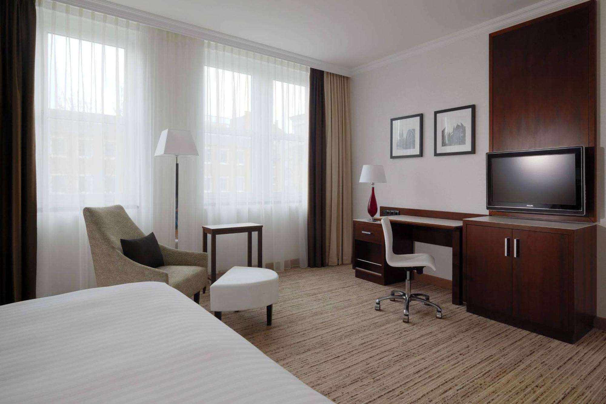 Executive Room, Guest room, 1 King,589834245:JPEG