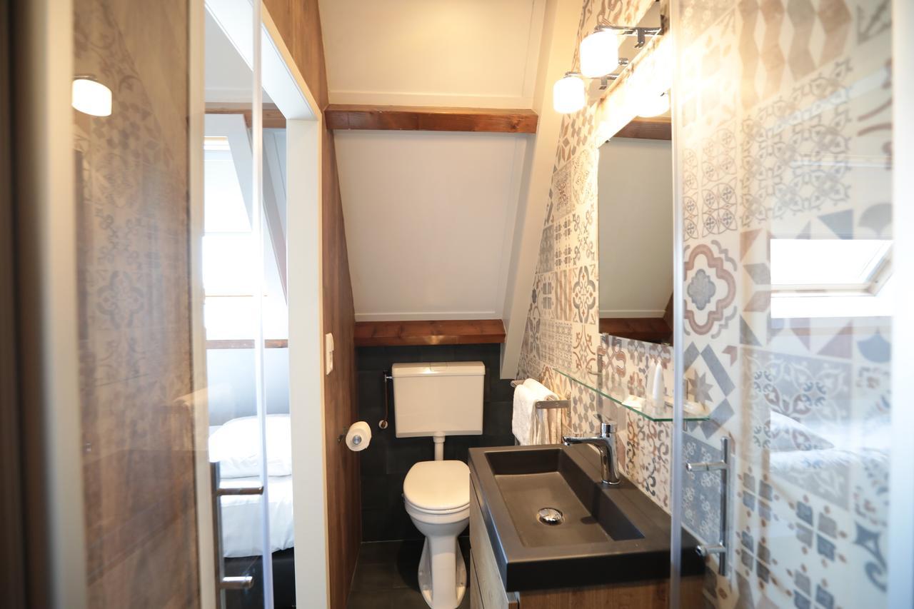 Single Room,1499332405:JPEG