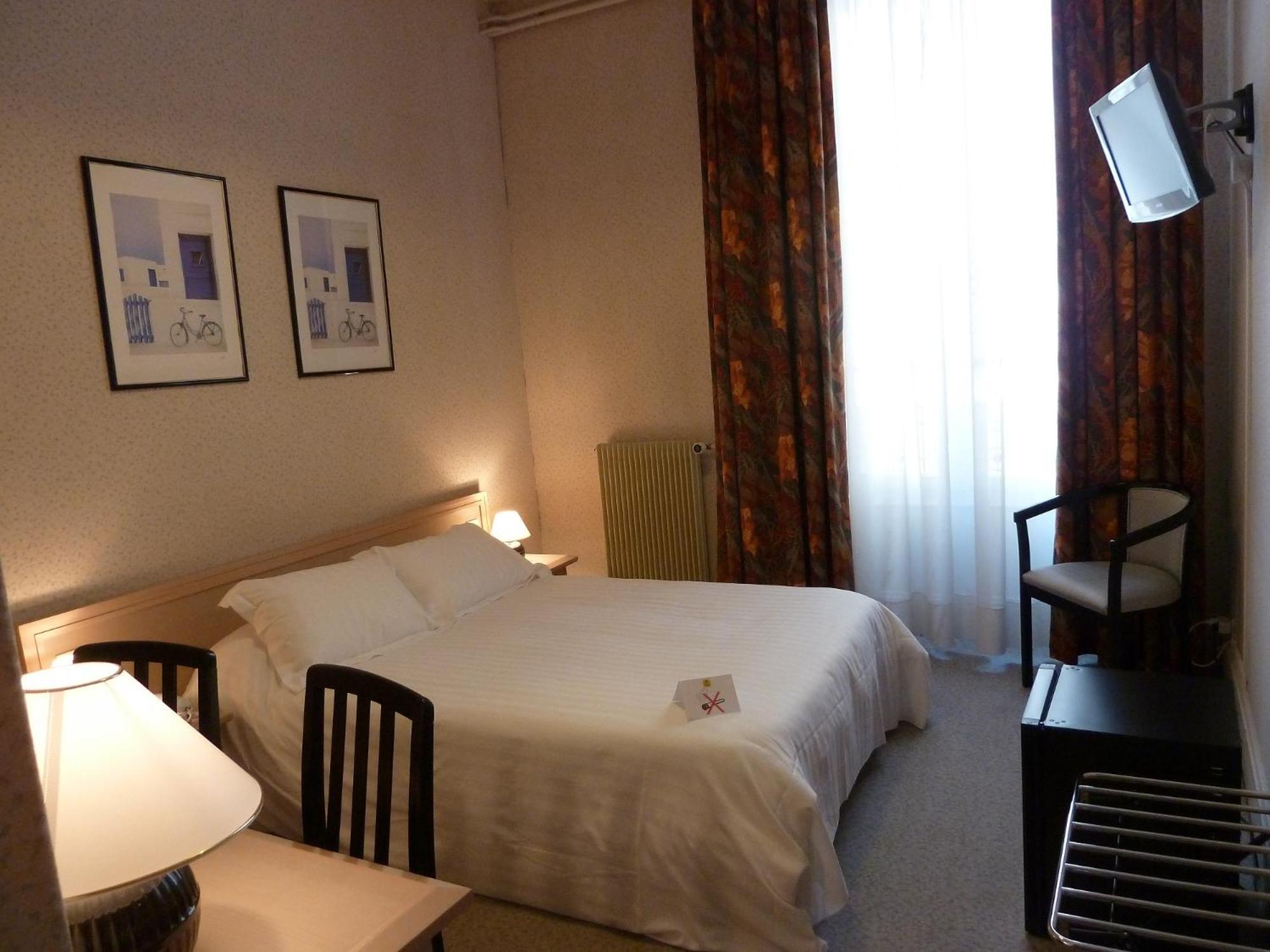 Large Double Room with Shower,10291420:JPEG