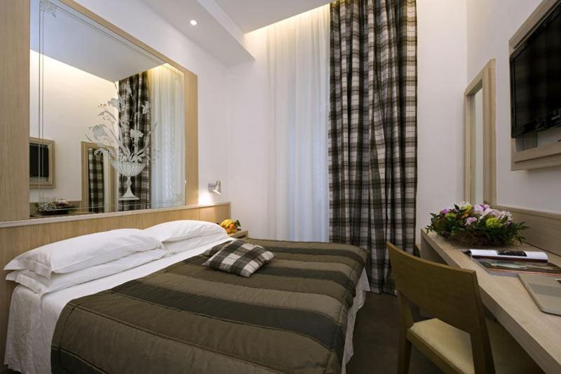 Double or Twin Room,185396304:JPEG
