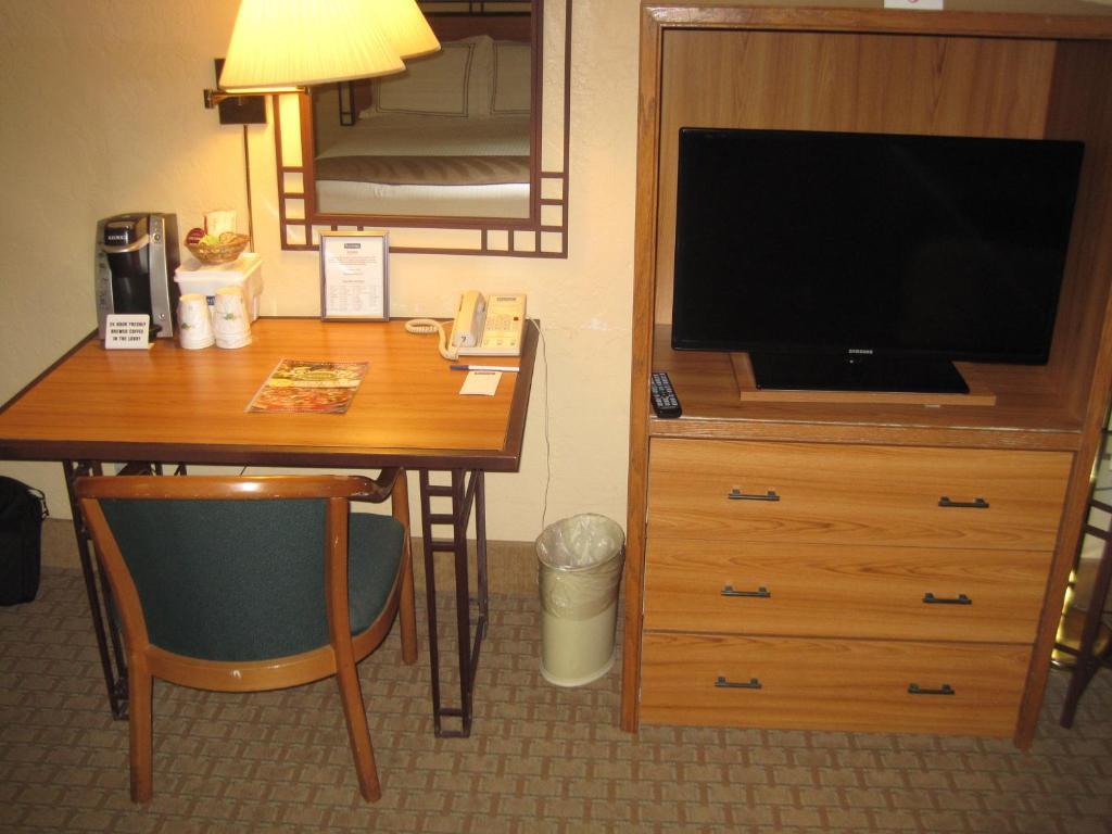 King Room - Non-Smoking