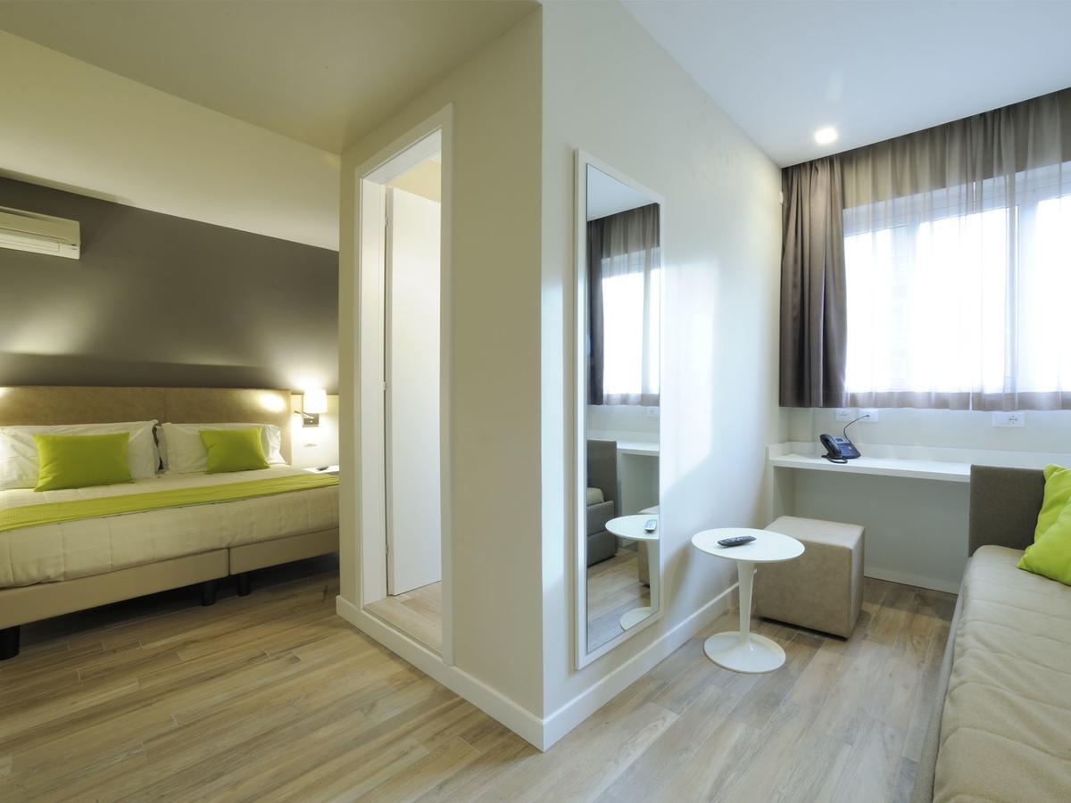 Junior Suite,615005895:JPEG