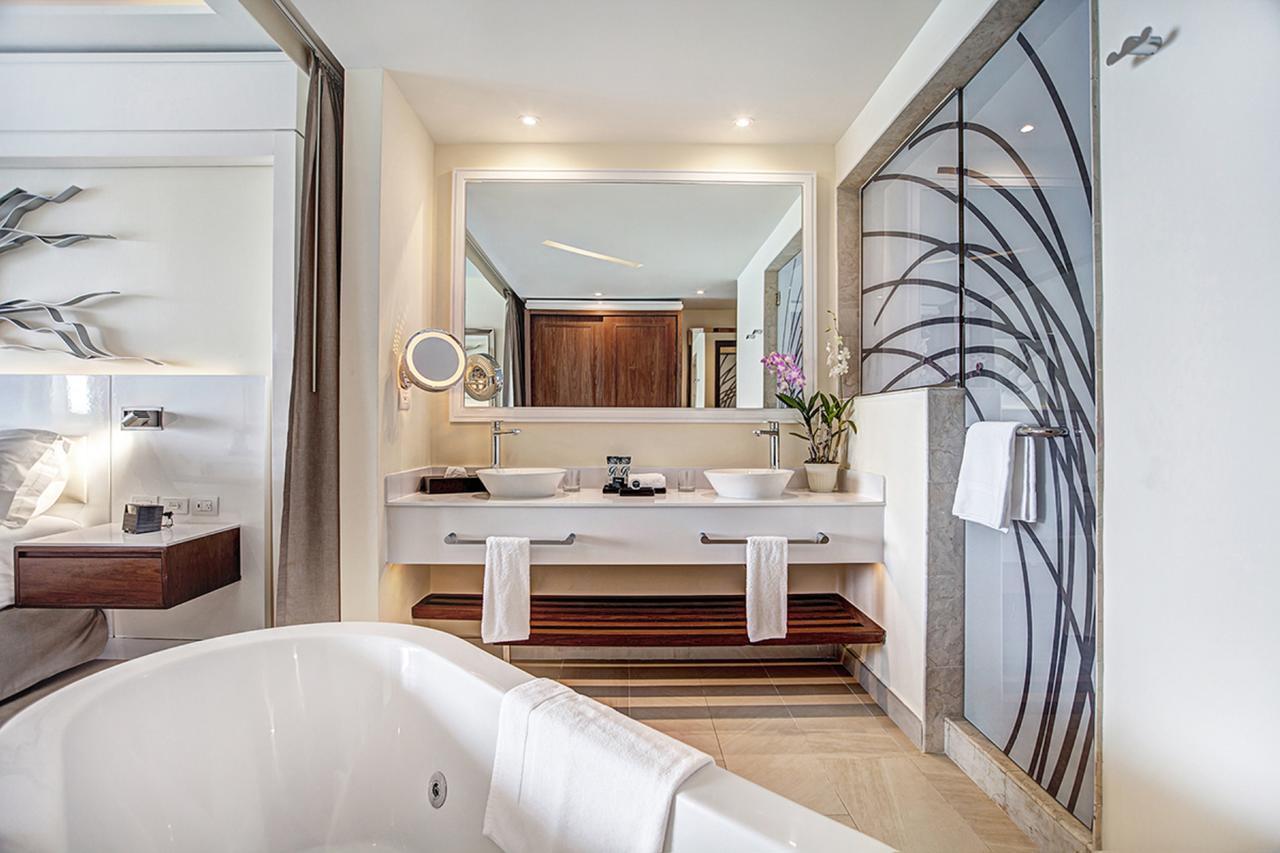 Sunset Ocean View Suite