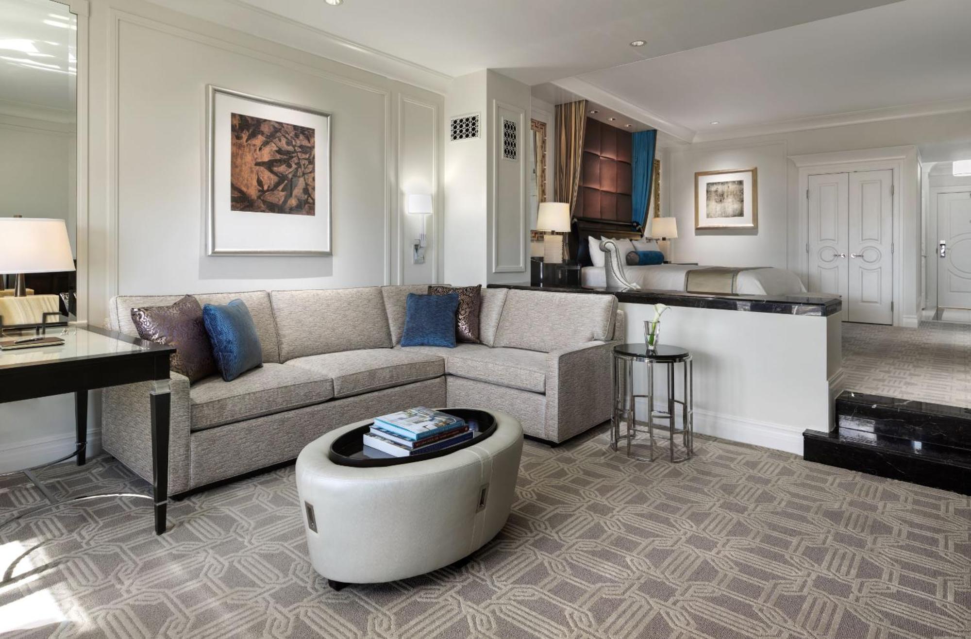 Palazzo Luxury King Suite Sphere View