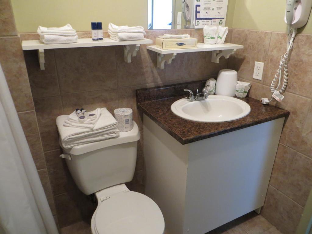 Queen Room,61898362:JPEG