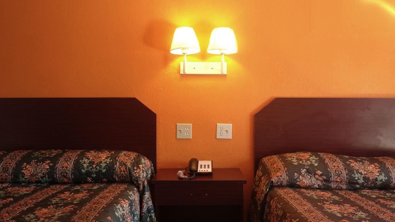 Non-Smoking Deluxe Double Room