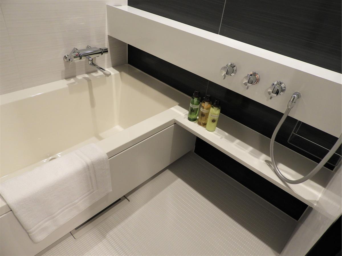 Two Bedroom Suite Kitchen Non-Smoking Monthly PlanCleaning once a week,628845327:JPEG