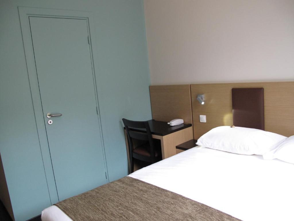 Quarto Duplo Standard