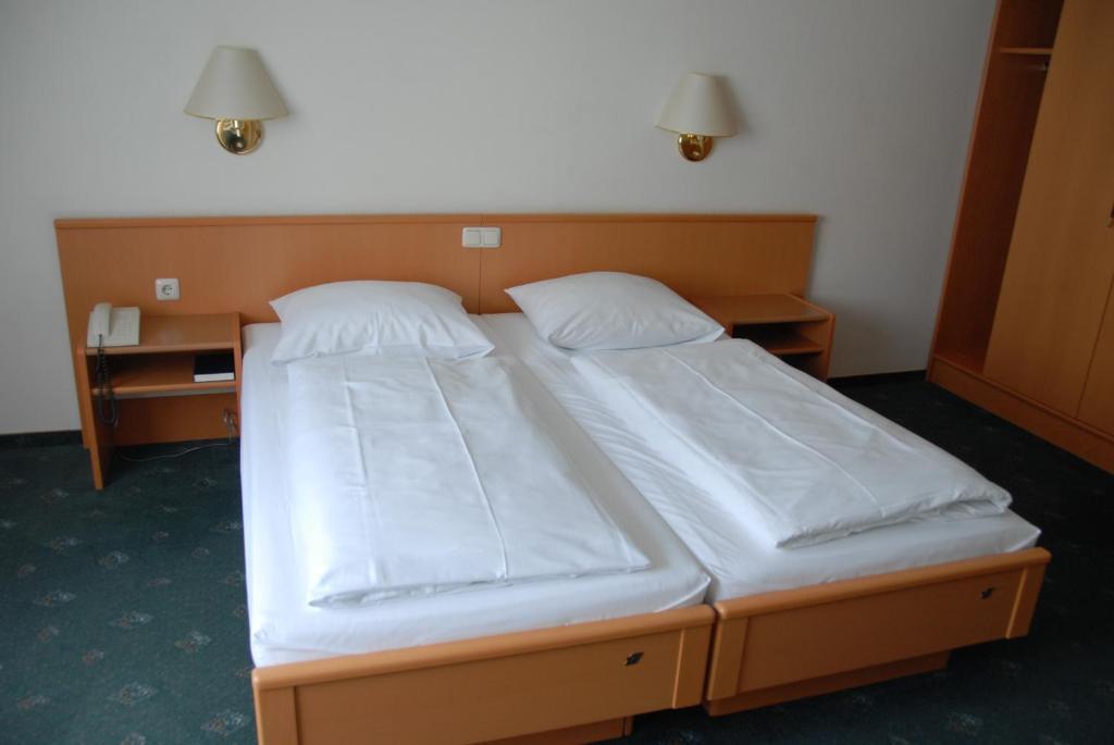 Double Room,63078007:JPEG