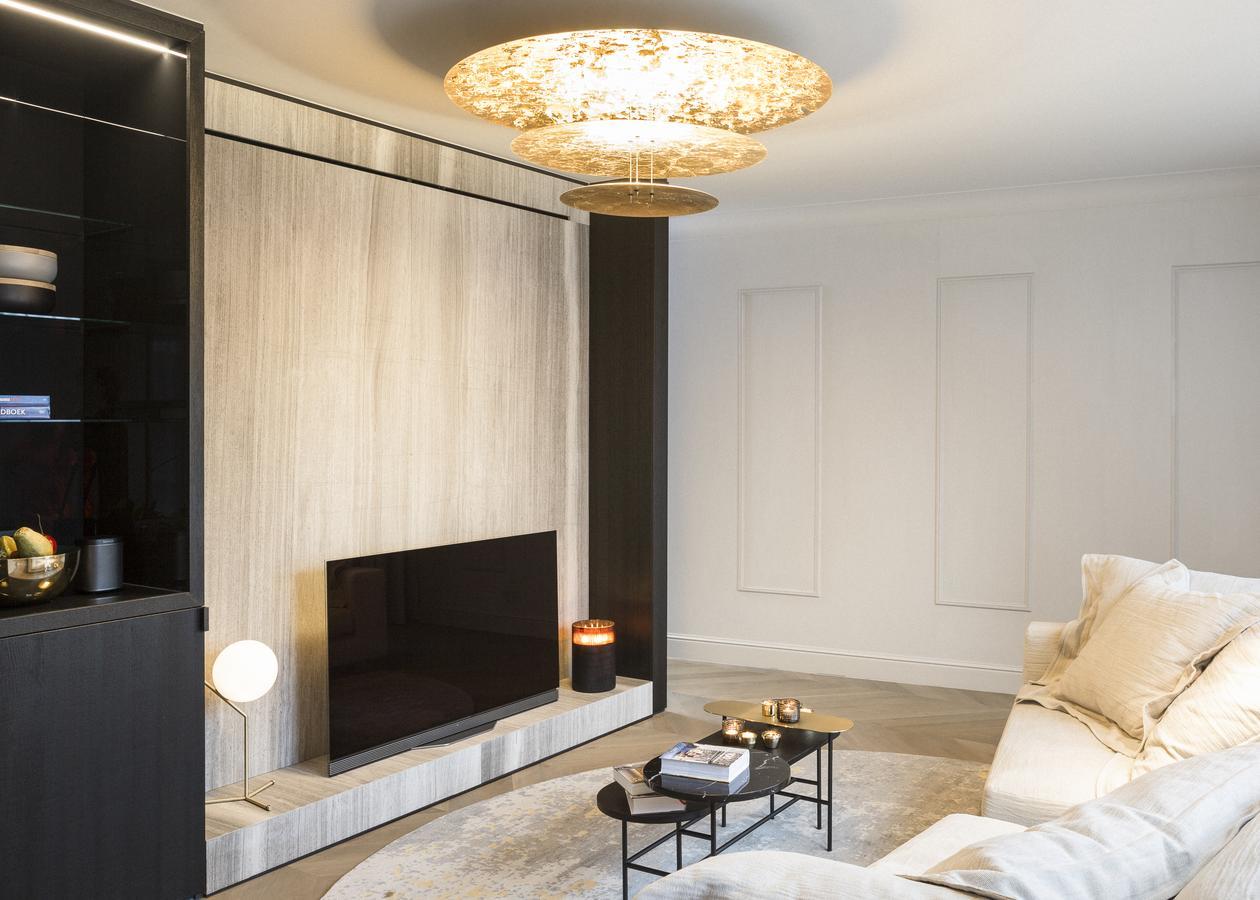 Executive Suite - Seven,630596988:JPEG