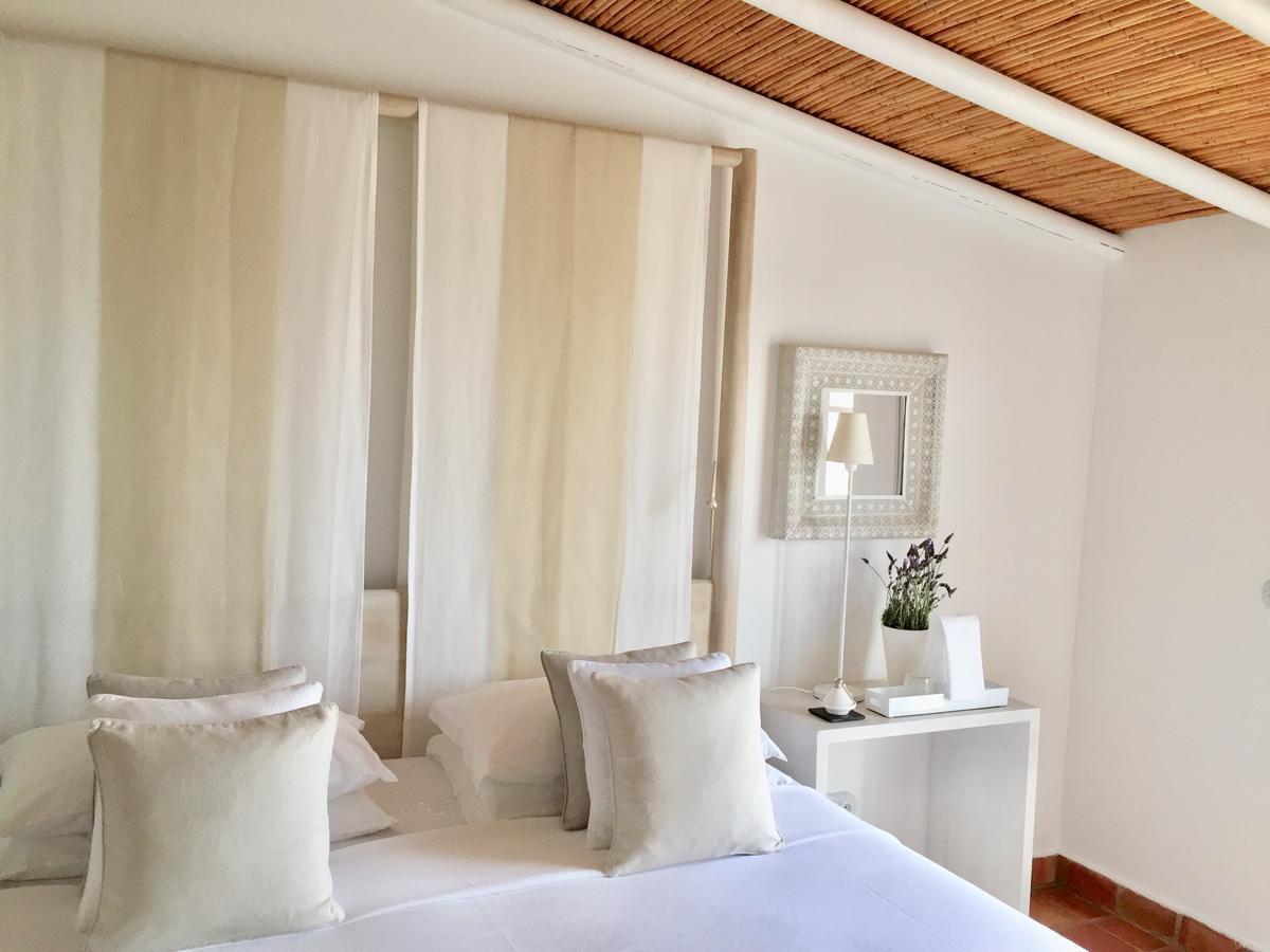 Double Room,800225709:JPEG