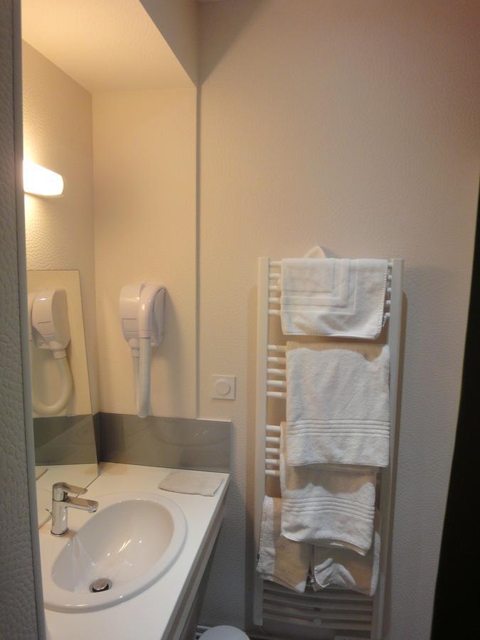 Standard Single Room,631814718:JPEG
