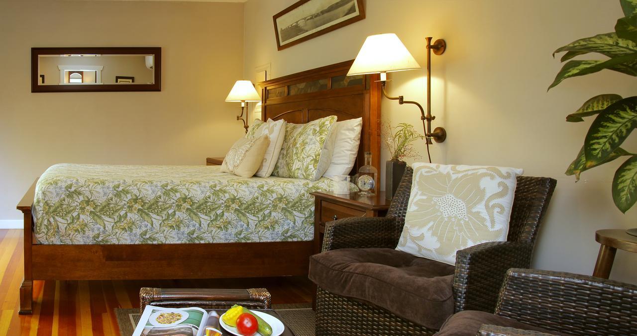 Double Room with Patio
