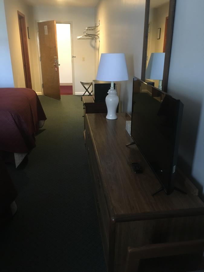 Queen Room with Two Queen Beds - Hotel