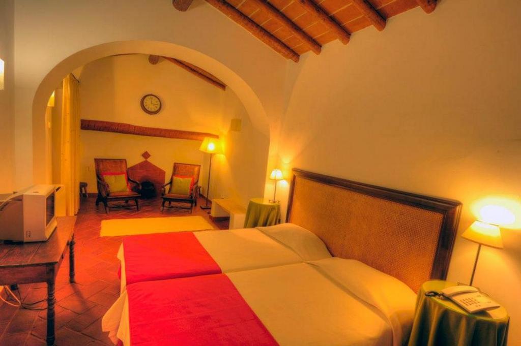 Quarto Familiar (2 Adultos + 2 Crianças)