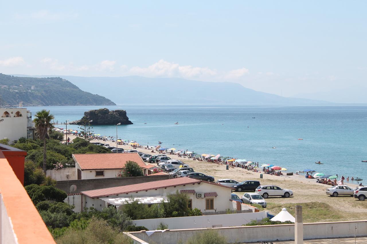 Camera Matrimoniale/Doppia con Letti Singoli con Vista Mare