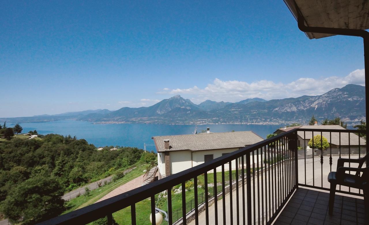 Camera Matrimoniale con Vista Lago