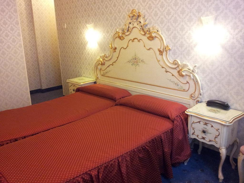 Quarto Duplo