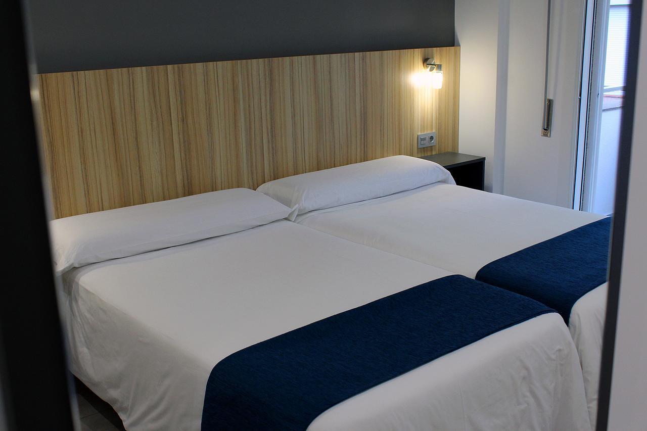 Twin Room,642617832:JPEG