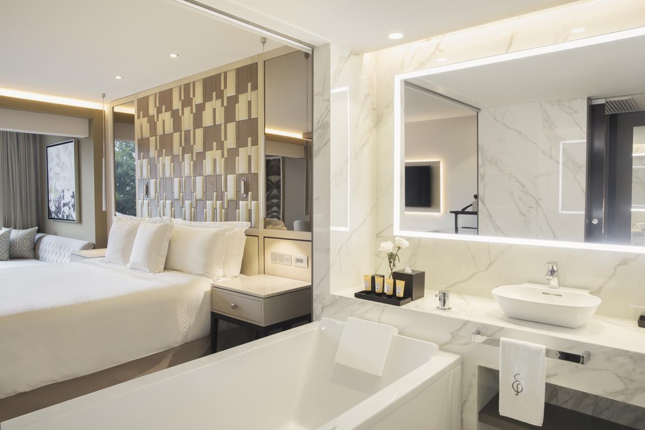 Suite con vistas a la piscina
