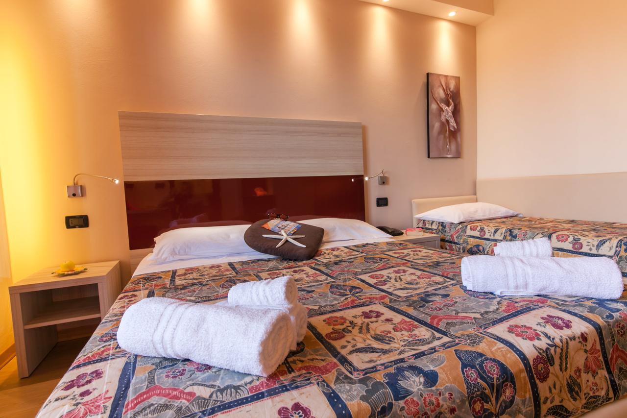 Superior Double or Twin Room,646092111:JPEG