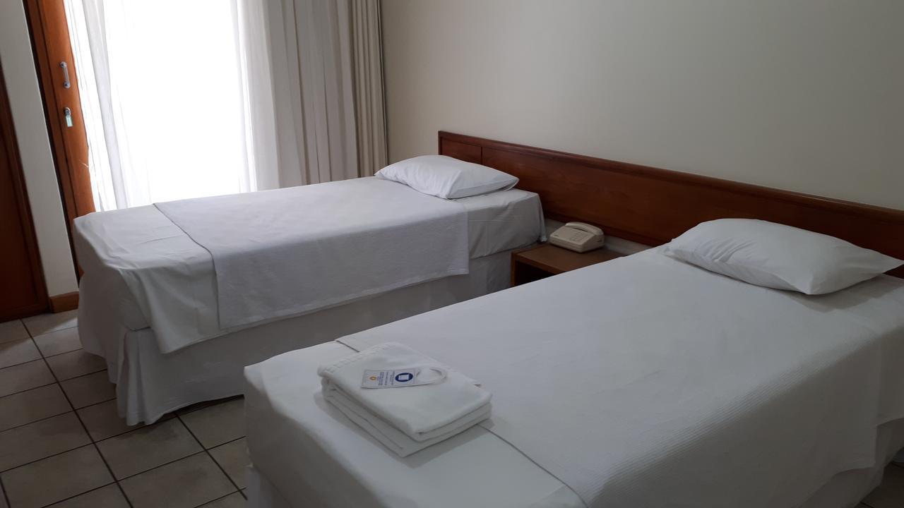 Quarto Duplo