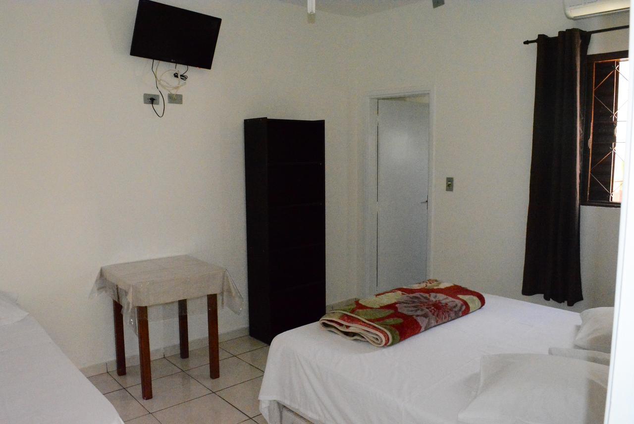 Quarto Triplo Básico
