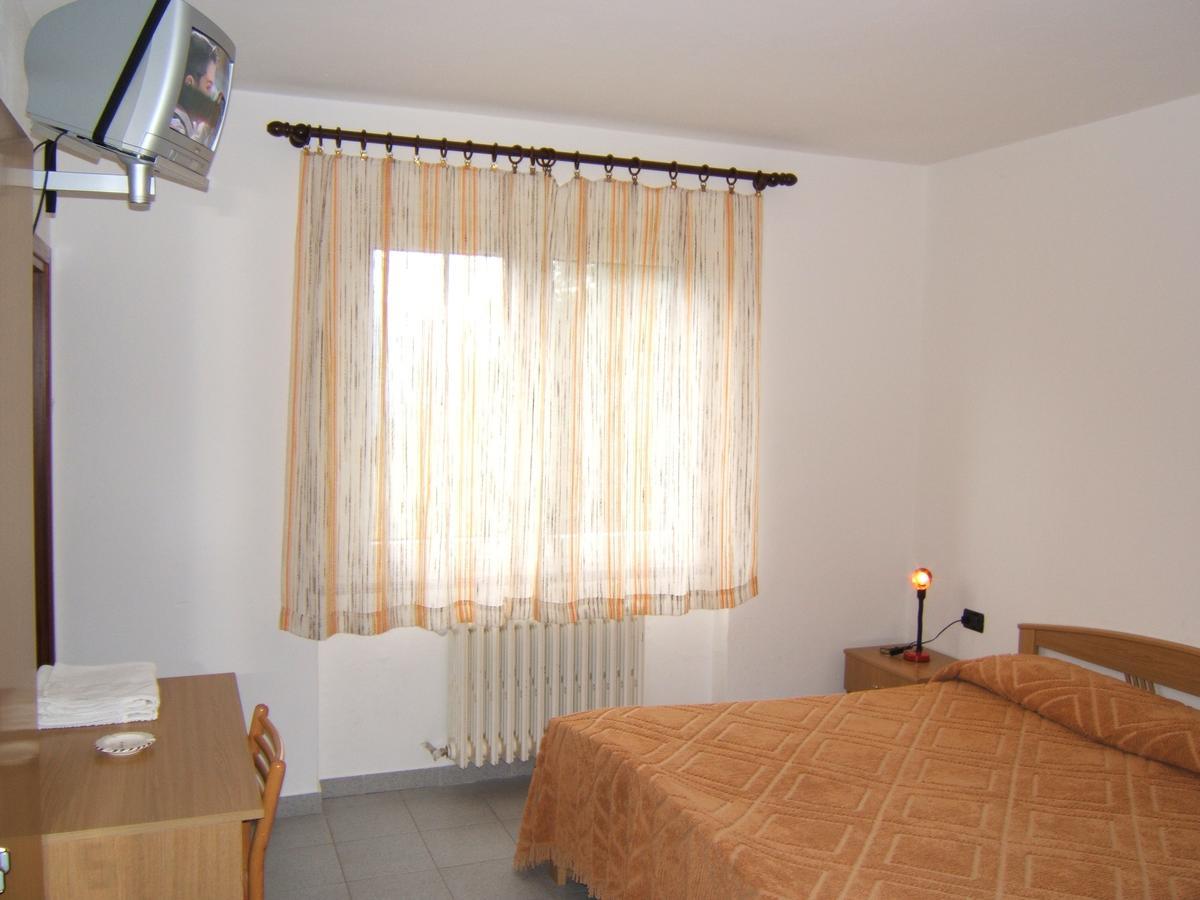 Standard Double Room with Balcony,649574565:JPEG
