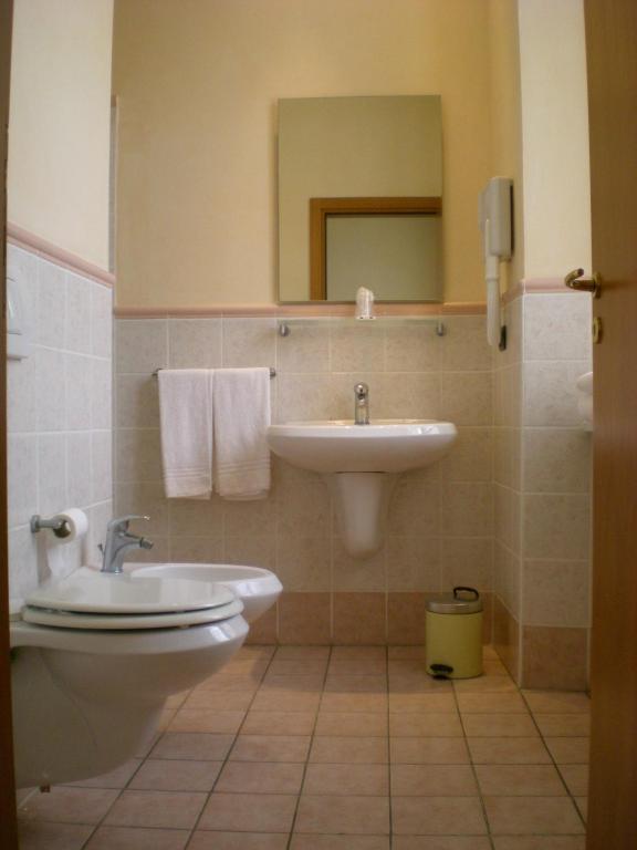 Camera Doppia con Letti Singoli