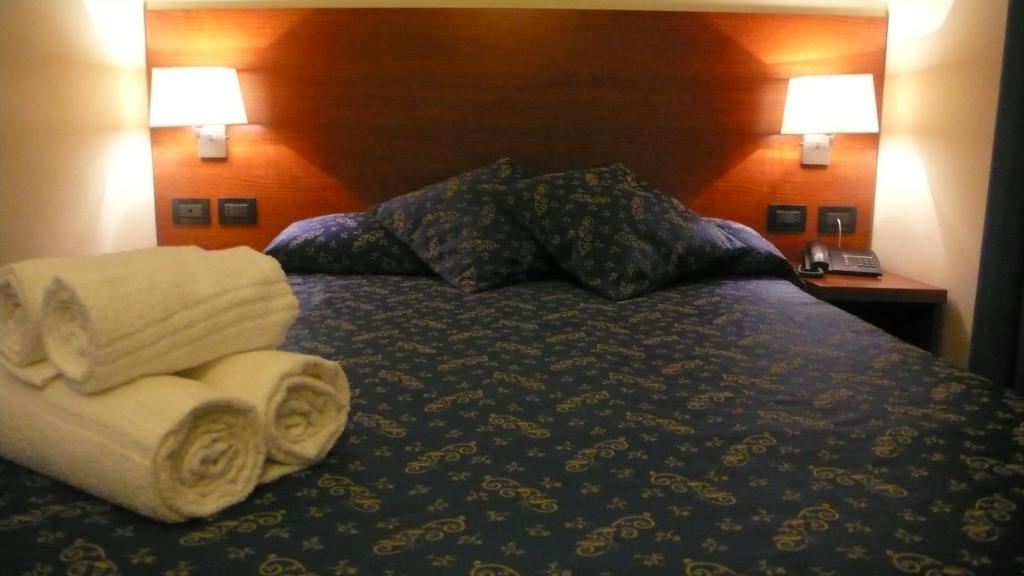Quarto Duplo com Casa de Banho Partilhada