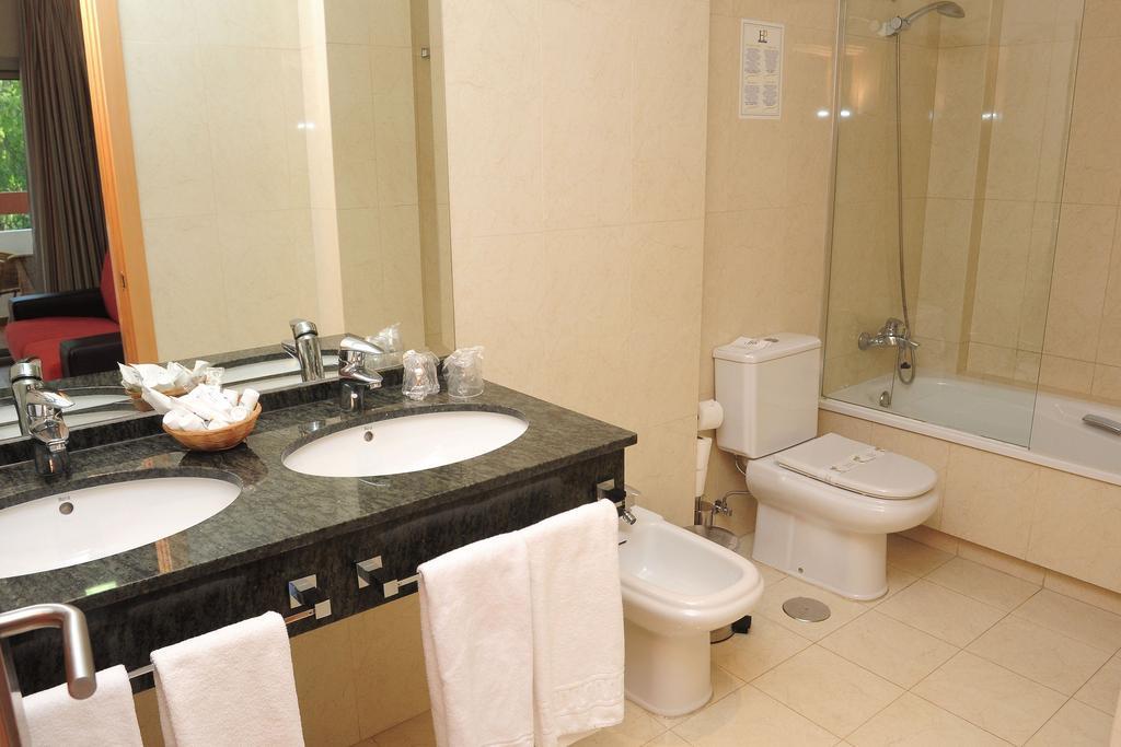 Habitación Familiar (2 adultos y 2 niños)