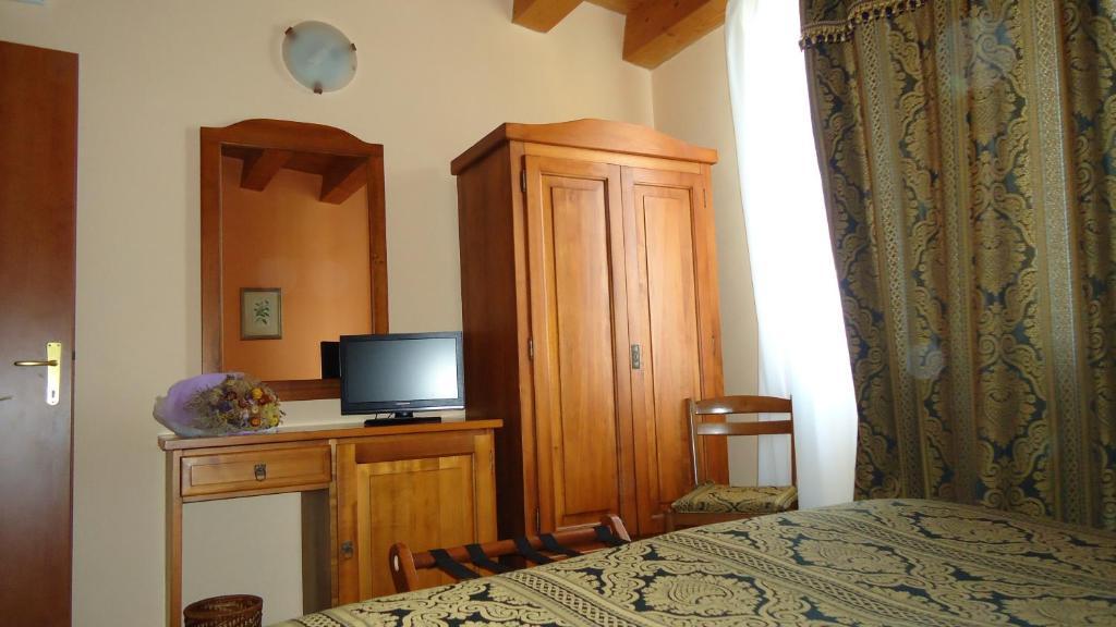 Double or Twin Room,1673927318:JPEG
