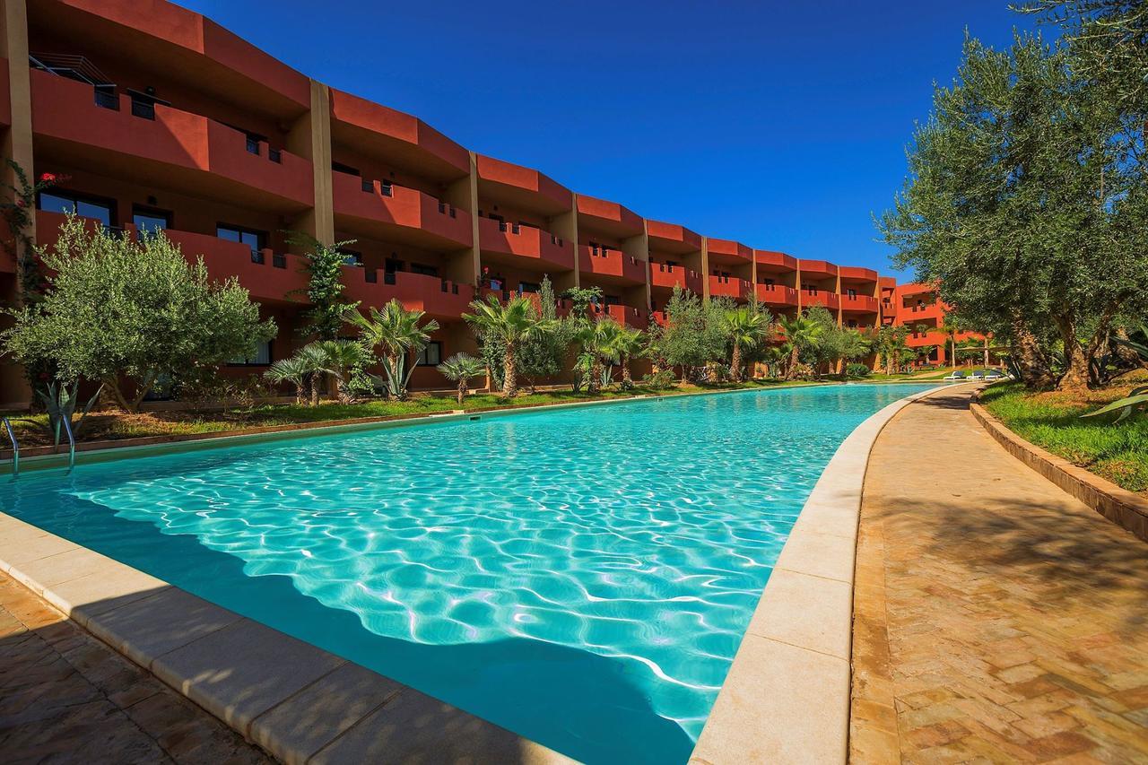 Apartamento de 2 dormitorios con vistas a la piscina