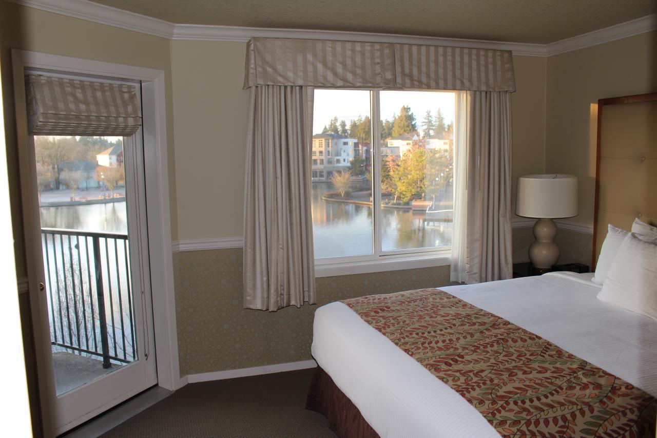 Suite Lake View,758412700:JPEG