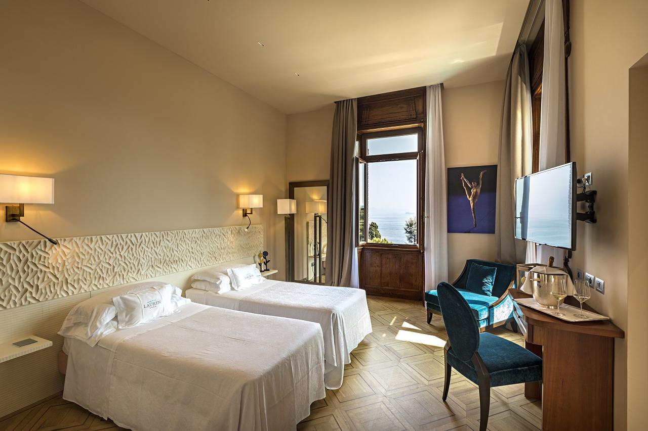 Junior Suite mit Balkon und Seeblick